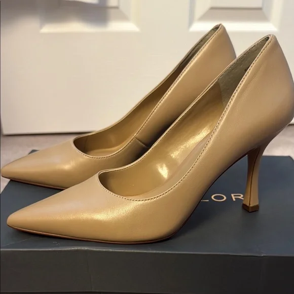 Ann Taylor Nude Heels - Picture 5 of 6